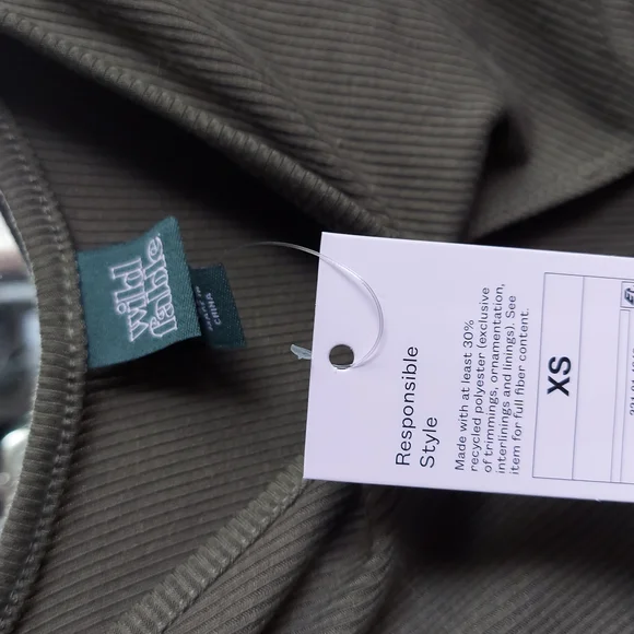 Wild Fable Olive Green Keyhole Bodysuit - Picture 2 of 6